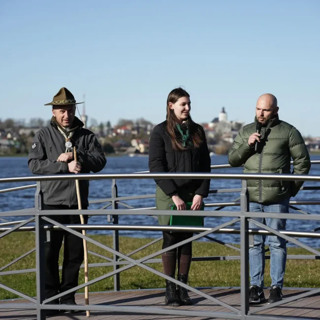 Skautiškos meškutės autorius meninkas S. Grigutis